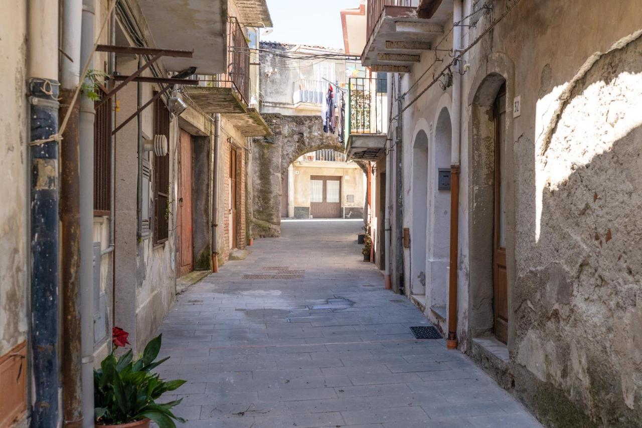 Casanatura Apartamento Francavilla di Sicilia Exterior foto